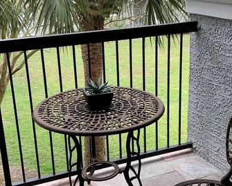 Luxury Executive Condo Exceptional Location !!! - League City - Балкон