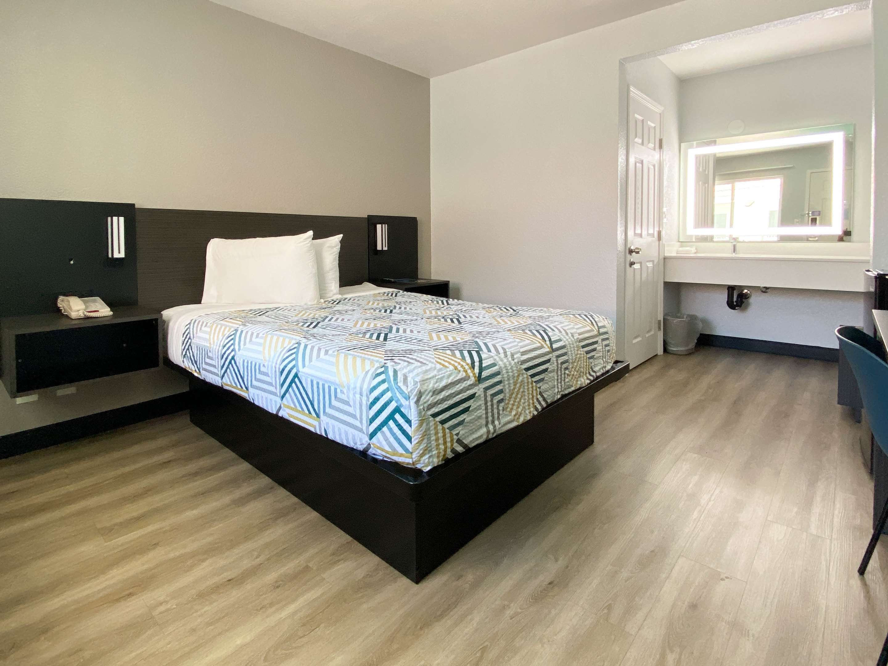 Motel 6 Costa Mesa - קוסטה מסה - חדר שינה