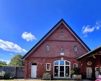 HOF 27 - Holiday apartment in Verden/ Aller on the Weser cycle path - Verden - Gebouw