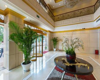 Ji Hotel Shanghai Caohejing - Shanghai - Lobby