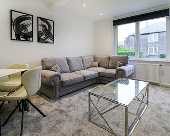Marchfield Promenade View - Prestwick - Living room