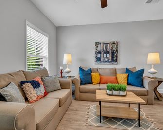 Tee Time Treasures in Sango 1625 Gold Club Ln, #602 - Nashville - Olohuone