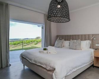 Viogneer Family Cottage - Plettenberg Bay - Bedroom