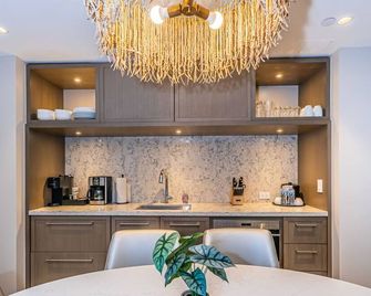 1612 - Beachfront Condo - Clearwater Beach - Cocina