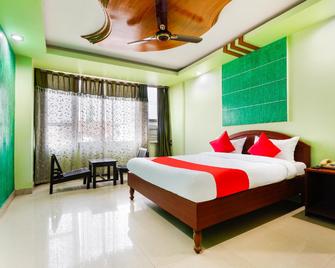 OYO 62656 Hotel Jain Palace - Chhatarpur - Bedroom