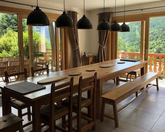 Les Chenapans, happiness in a big chalet! - La Salle-les-Alpes - Salle à manger