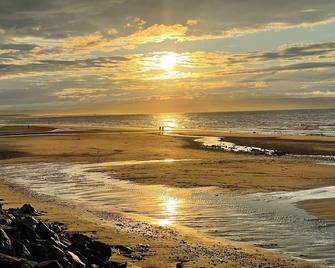 Clubhouse Hotel And Orchid Restaurant - Nairn