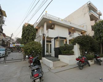 Via Gem 92 - Niu Đê-li - Toà nhà