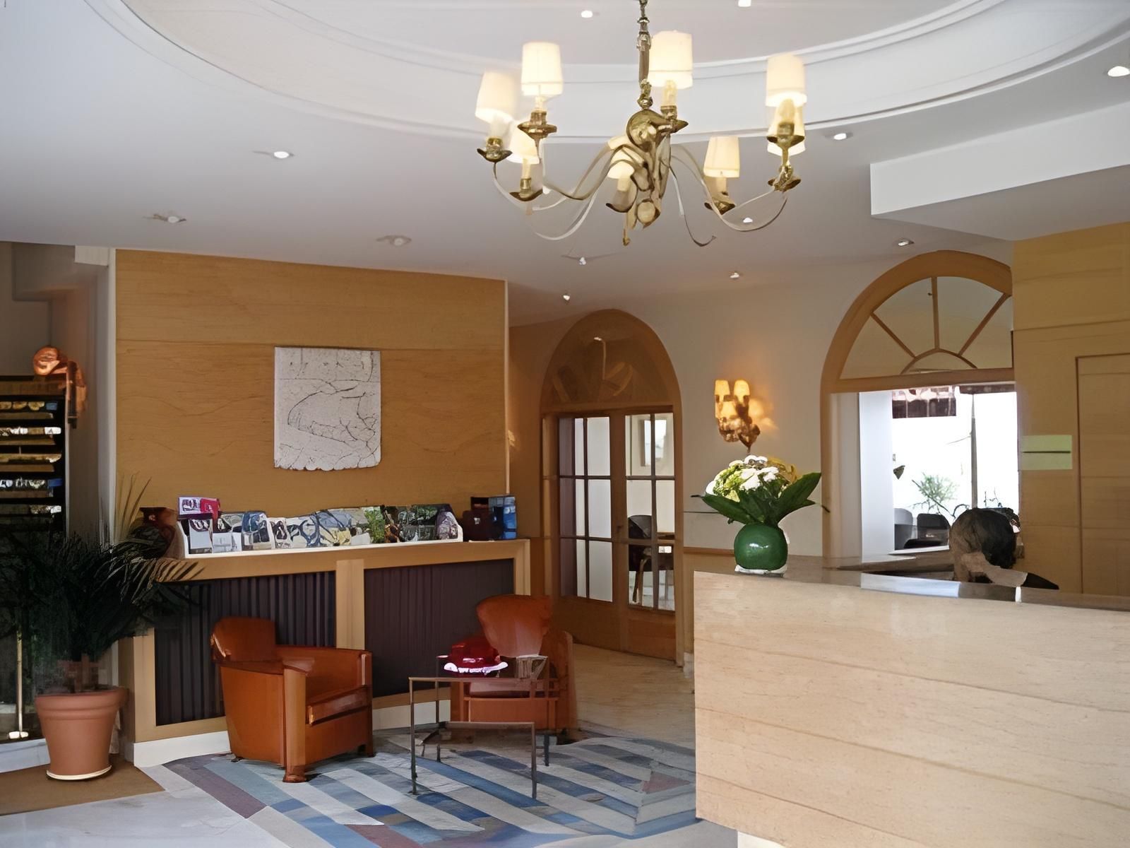 Hotel Les Brises - لاروشيل - أفضل طعام