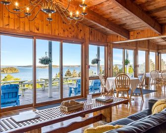 Bluff House Inn - Gouldsboro