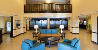 Holiday Inn Express & Suites Jacksonville Airport - Jacksonville - Recepción