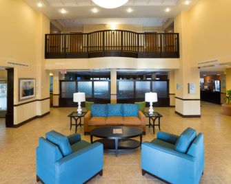 Holiday Inn Express & Suites Jacksonville Airport By IHG - ג'קסונוויל - לובי