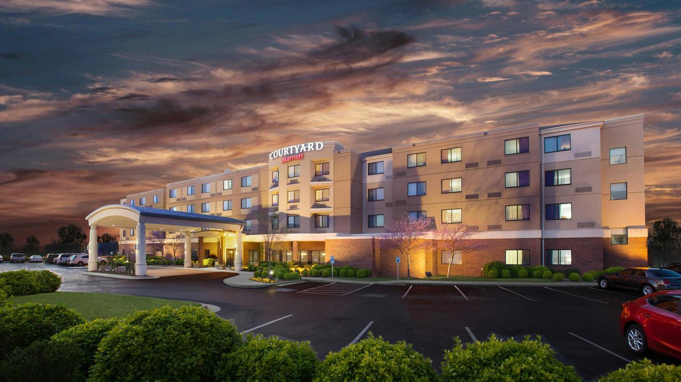 Courtyard by Marriott Fayetteville