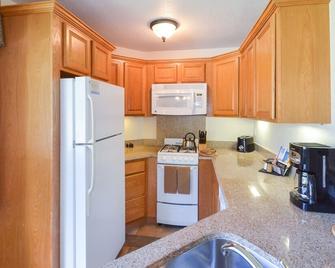 Makai Club Vacation Resort by Resort Stay - Princeville - Cocina