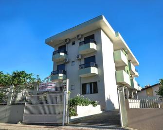 Residencial San Jorge - Bombinhas - Building