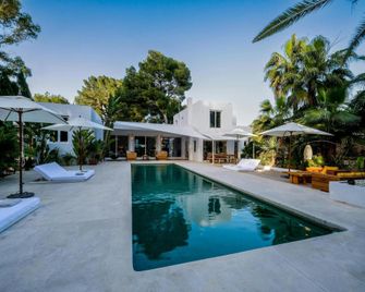 Villa in Ibiza near Cala Llonga Beach - Cala Llonga - Piscine
