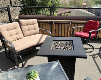 1950’s Family Ranch House - A Uintah Basin Recreational Gateway - Tridell - Balcón