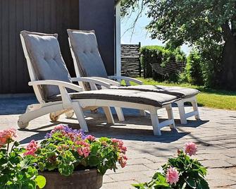 4 person holiday home in Gilleleje-By Traum - Gilleleje - Patio