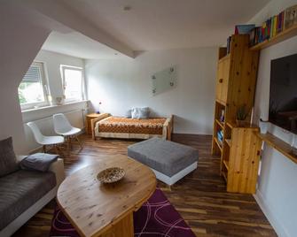 Cozy, family holiday accommodation in Wetter (Hessen) - Wetter - Habitación