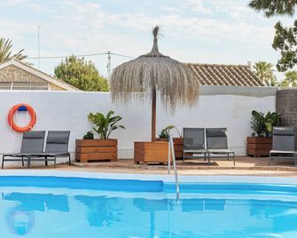 Taiga Conil - Conil de la Frontera - Pool