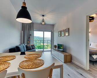 Rentplanet - Apartamenty Izerski Resort - Świeradów-Zdrój - Comedor