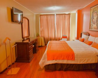 Hotel Makroz - Latacunga