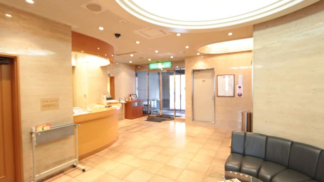 هوتل لايفماكس سابورو إكيماي