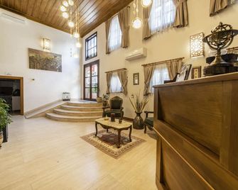 Armistis Hotel - Mudanya - Recepción