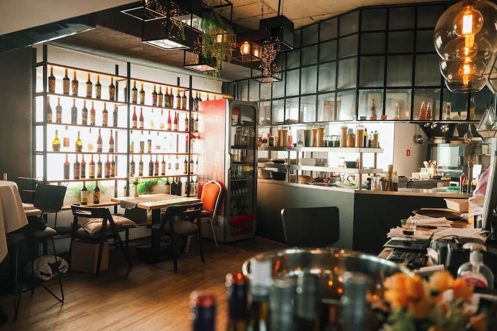 هوتل تريادا - صوفيا - بار