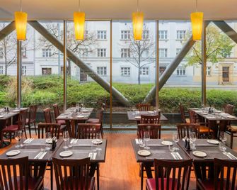 Courtyard by Marriott Prague City - פראג - מסעדה