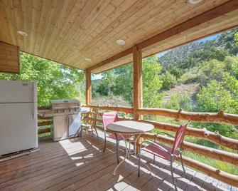 Zen Zion - Glendale - Balcony