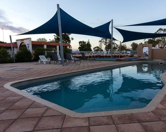 Horsham Holiday Park - Horsham - Pool