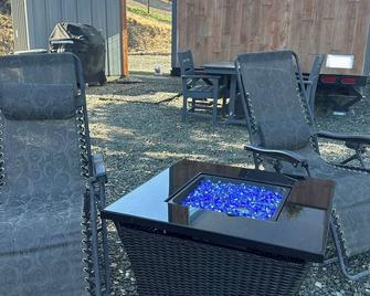 Ranch style living with incredible views! - Cambria - Patio