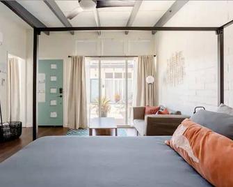 Best Hermosa Beach Location Luxe Studio - Hermosa Beach - Bedroom