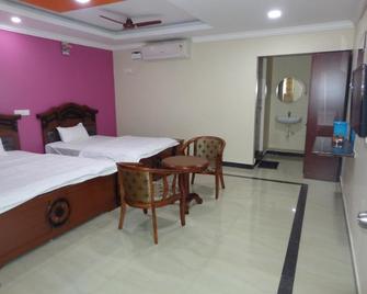 Hotel Krish Residency - Villupuram - Bedroom