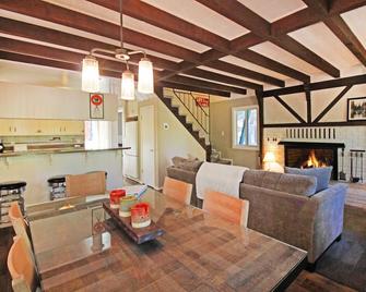 Moana Circle Chalet - Lakeside Of Hwy - Tahoma - Dining room