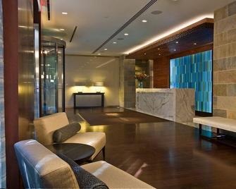 Lux apartment in Battery Park City with great views, fitness room & roof deck - New York - Reception