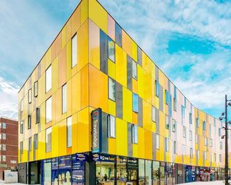 Travelodge London Barking - Barking - Building