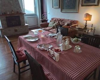 Anita B&b - Uscio - Dining room