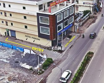 Hotel Sahajtam Inn - Sonepat - Outdoor view