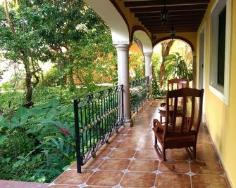 Ecotel Quinta Regia - Valladolid - Balcony