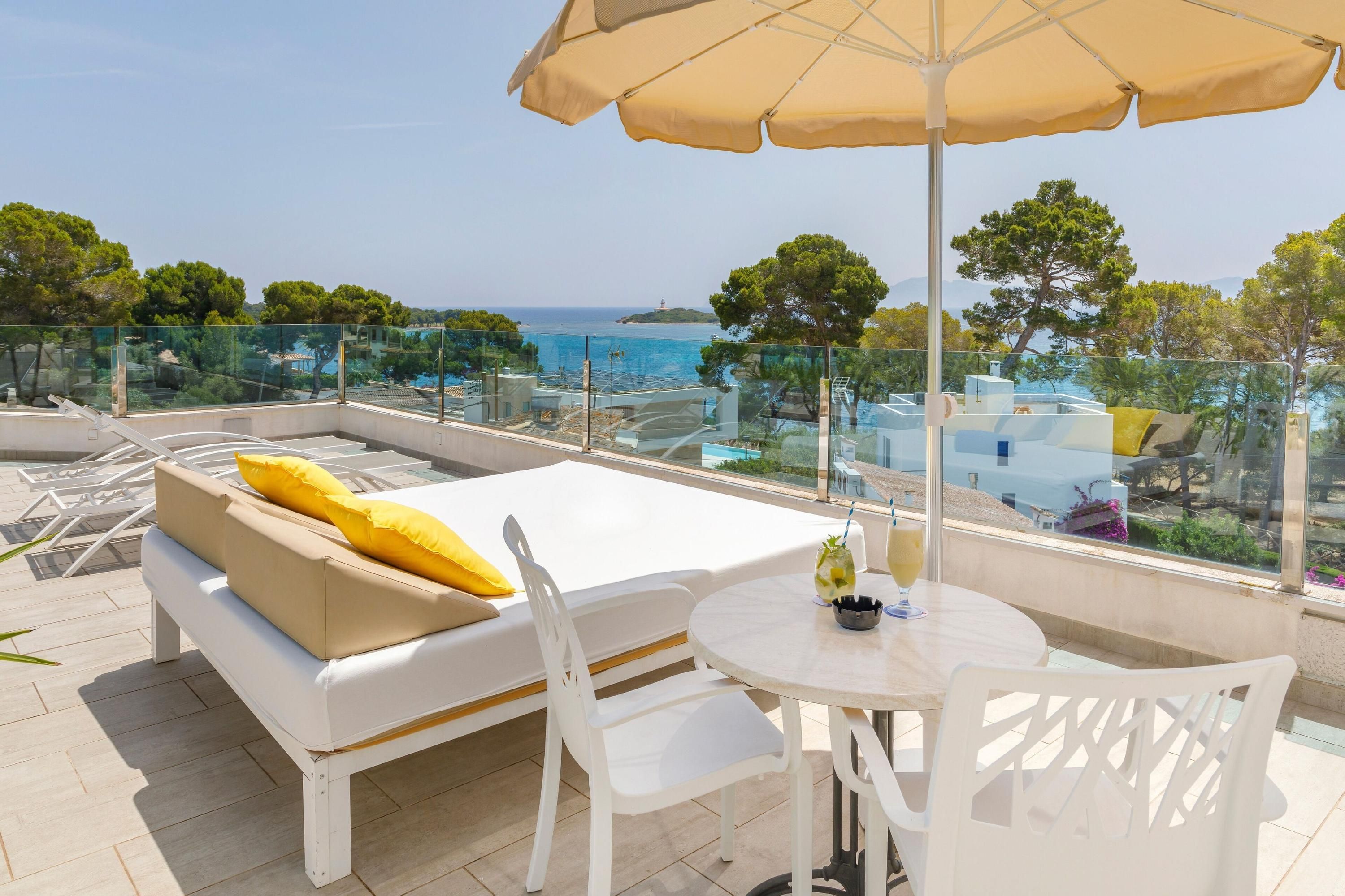 Mar Hotels Alcanada - אלסודיה - מרפסת