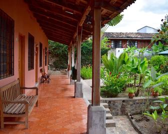 La Casa de Cafe Bed and Breakfast - Copán - Innenhof