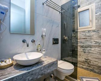 Lobelia Luxury Suites - Chrisi Ammoudia - Koupelna