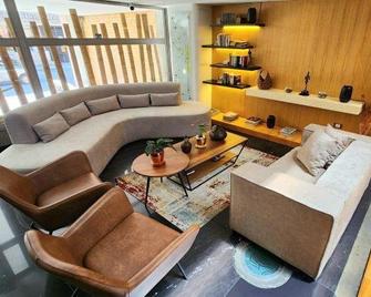Hotel 5 Elementos Corferias By Hbp - Bogotá - Lounge