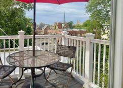Penthouse Apartment at Yale University. - New Haven - Balcone