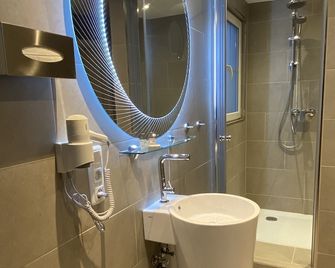 Wilsmann Apartmentvermietung - Hövelhof - Bathroom