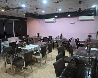 Hotel Shreesh Neil - Lakshmanpur - Restaurante