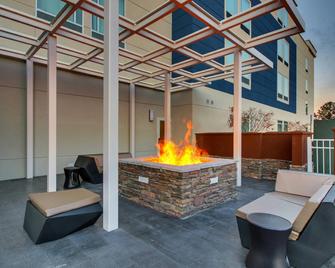 SpringHill Suites by Marriott Gulfport I-10 - Gulfport - Patio