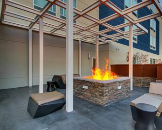SpringHill Suites by Marriott Gulfport I-10 - Gulfport - Patio